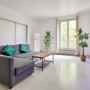 2 Bedrooms Tour Eiffel Rapp Apartamento Paris
